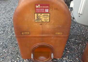 Cuve 8hL en résine fibre de verre d’occasion de marque VEPO
